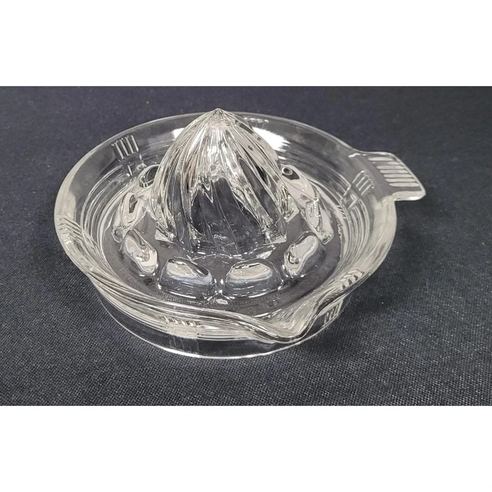 Clear Heavy-duty Pressed Glass 6 inch Manual Citrus Juicer/Reamer Vintage 1940s